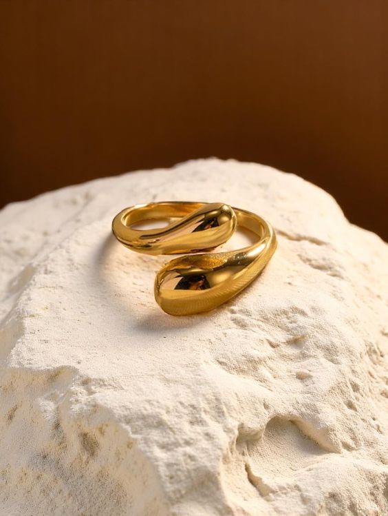 18K gold plated wavy adjustable ring for women stackable design - Texora