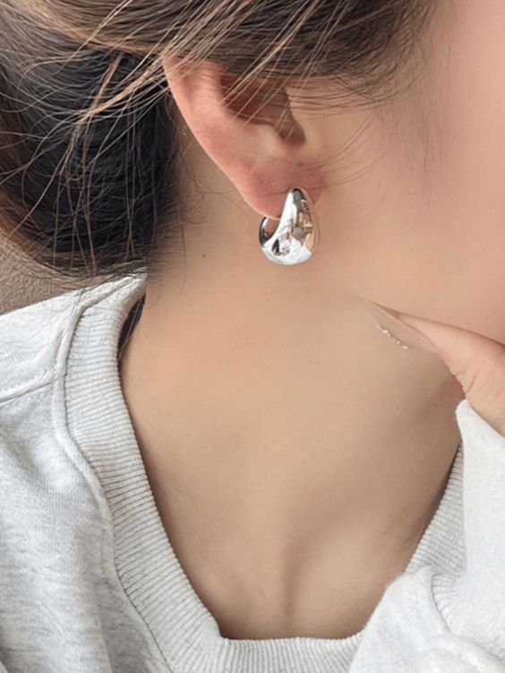 Rhodium plated teardrop hoop earrings for women 30mm silver - Texora