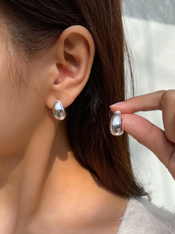 Rhodium plated teardrop hoop earrings for women 30mm silver - Texora